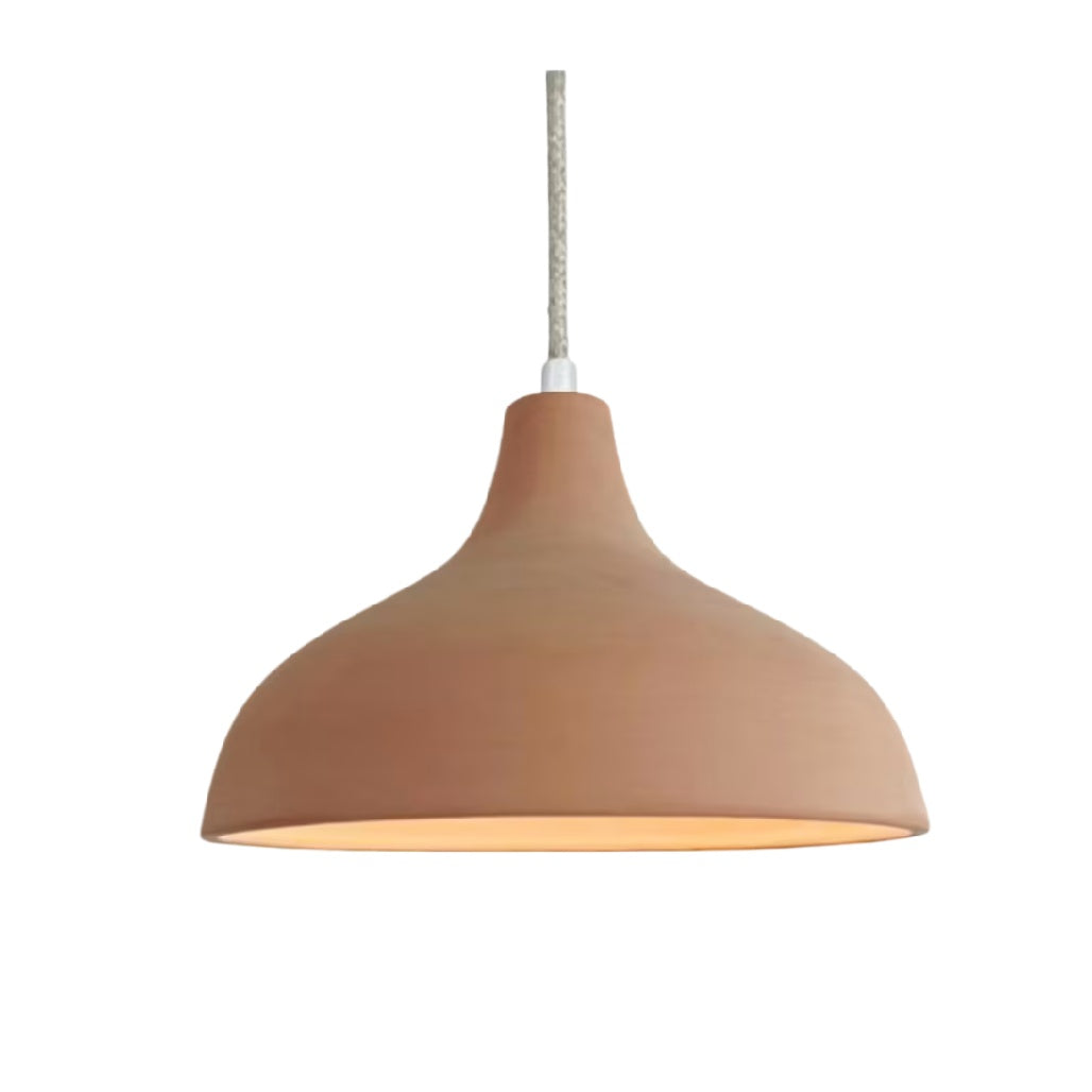 Suspension en céramique beige avec câble tressé.